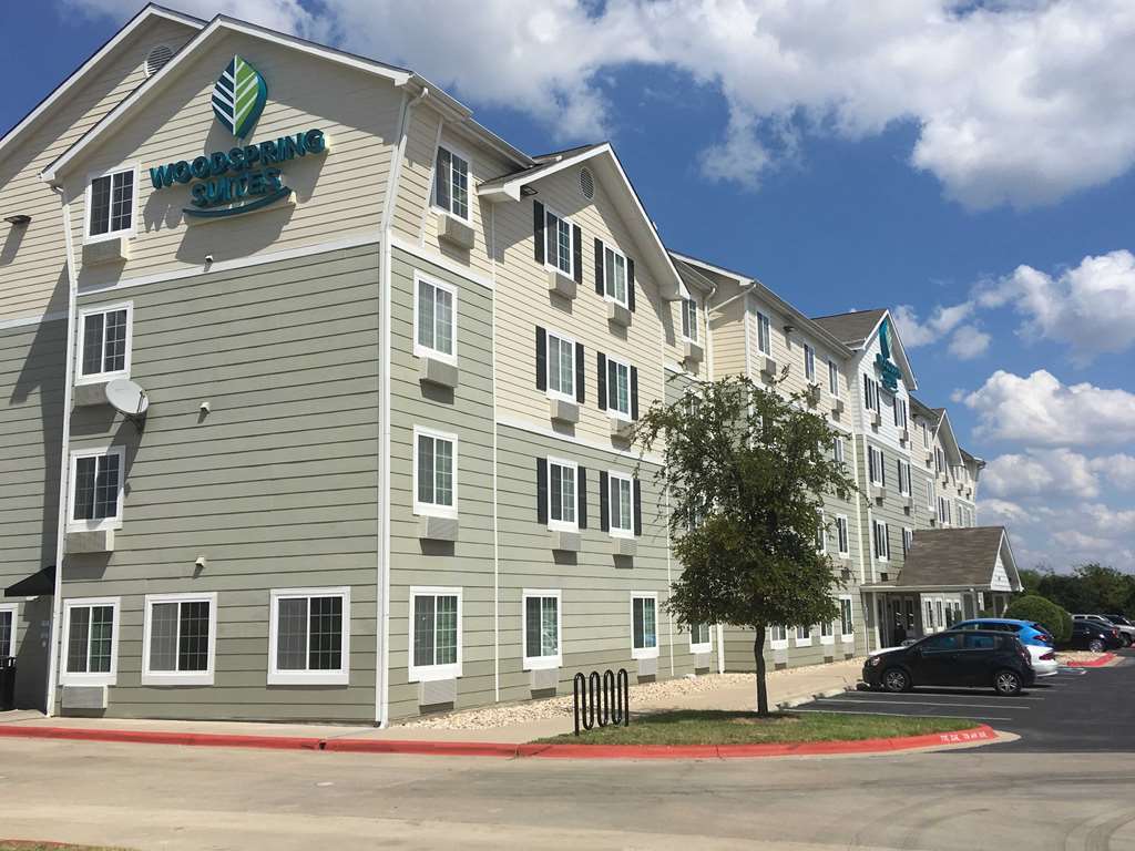 Woodspring Suites Des Moines Pleasant Hill ภายนอก รูปภาพ