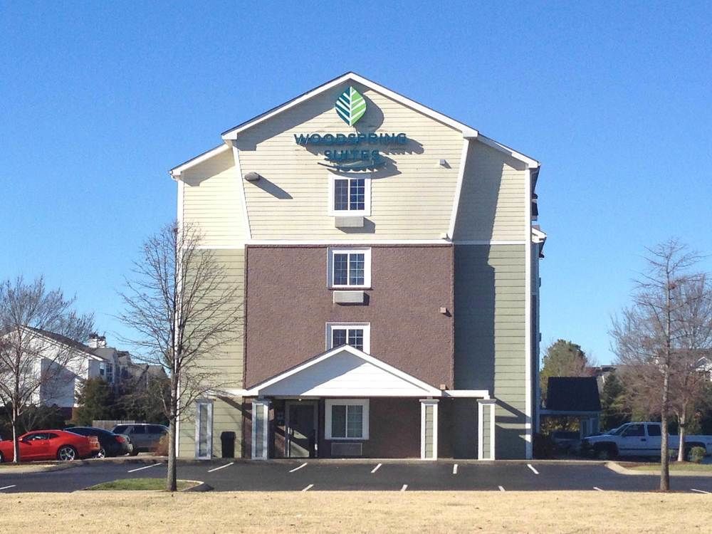 Woodspring Suites Des Moines Pleasant Hill ภายนอก รูปภาพ